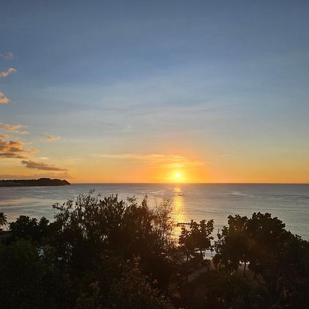 Guam Reef Hotel Тьюмон Екстер'єр фото