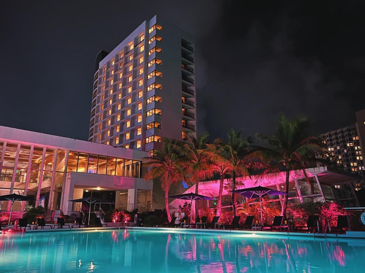 Guam Reef Hotel Тьюмон Екстер'єр фото