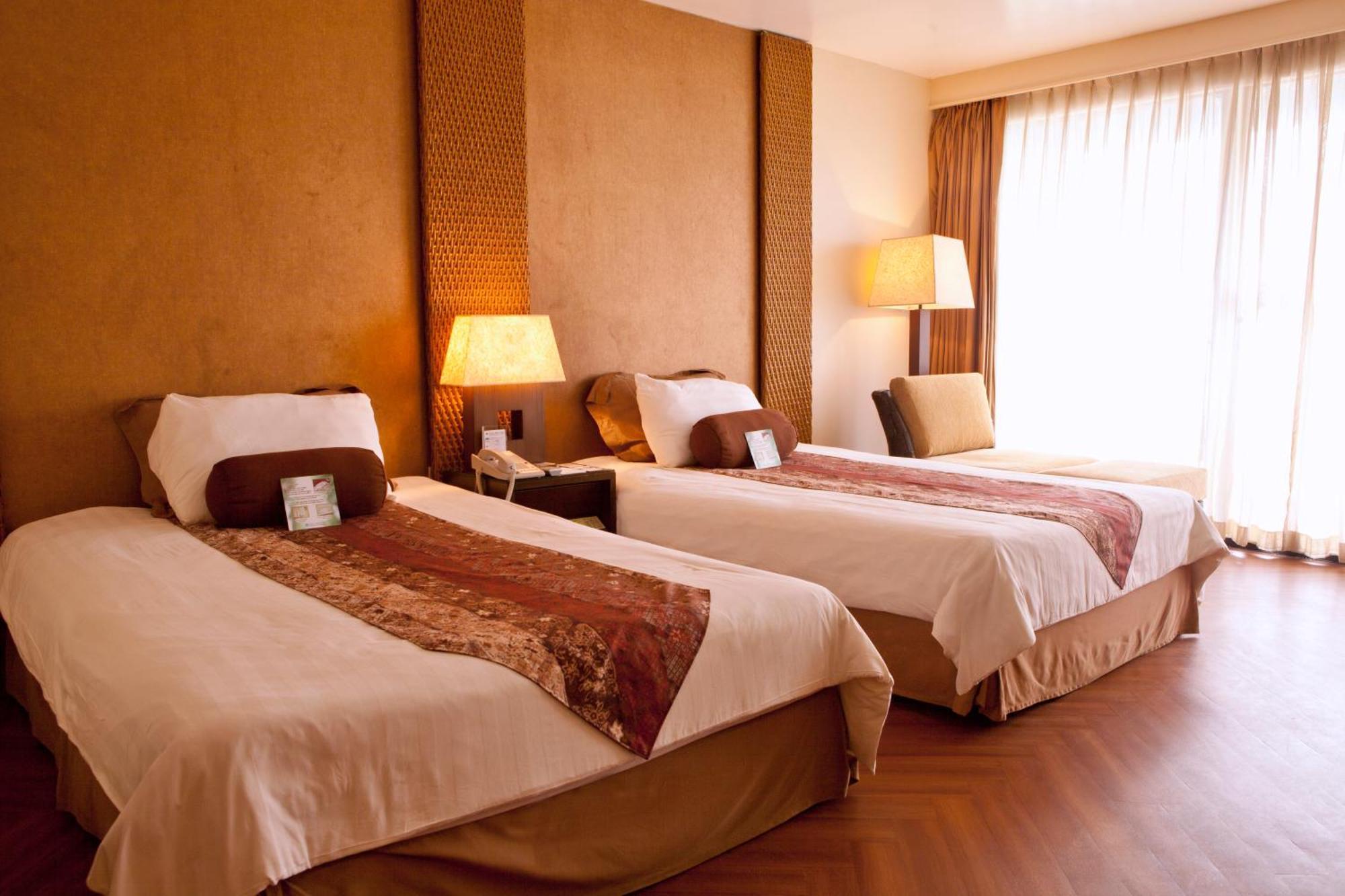 Guam Reef Hotel Тьюмон Номер фото